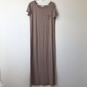DRESS BUNDLE ✨ Tan Maxi Dress